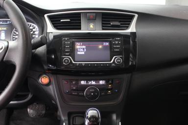 Nissan Sentra 2018 - Thumbnail 18