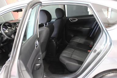 Nissan Sentra 2018 - Thumbnail 23