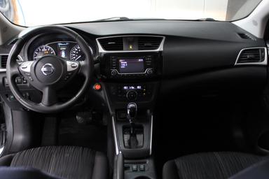 Nissan Sentra 2018 - Thumbnail 12