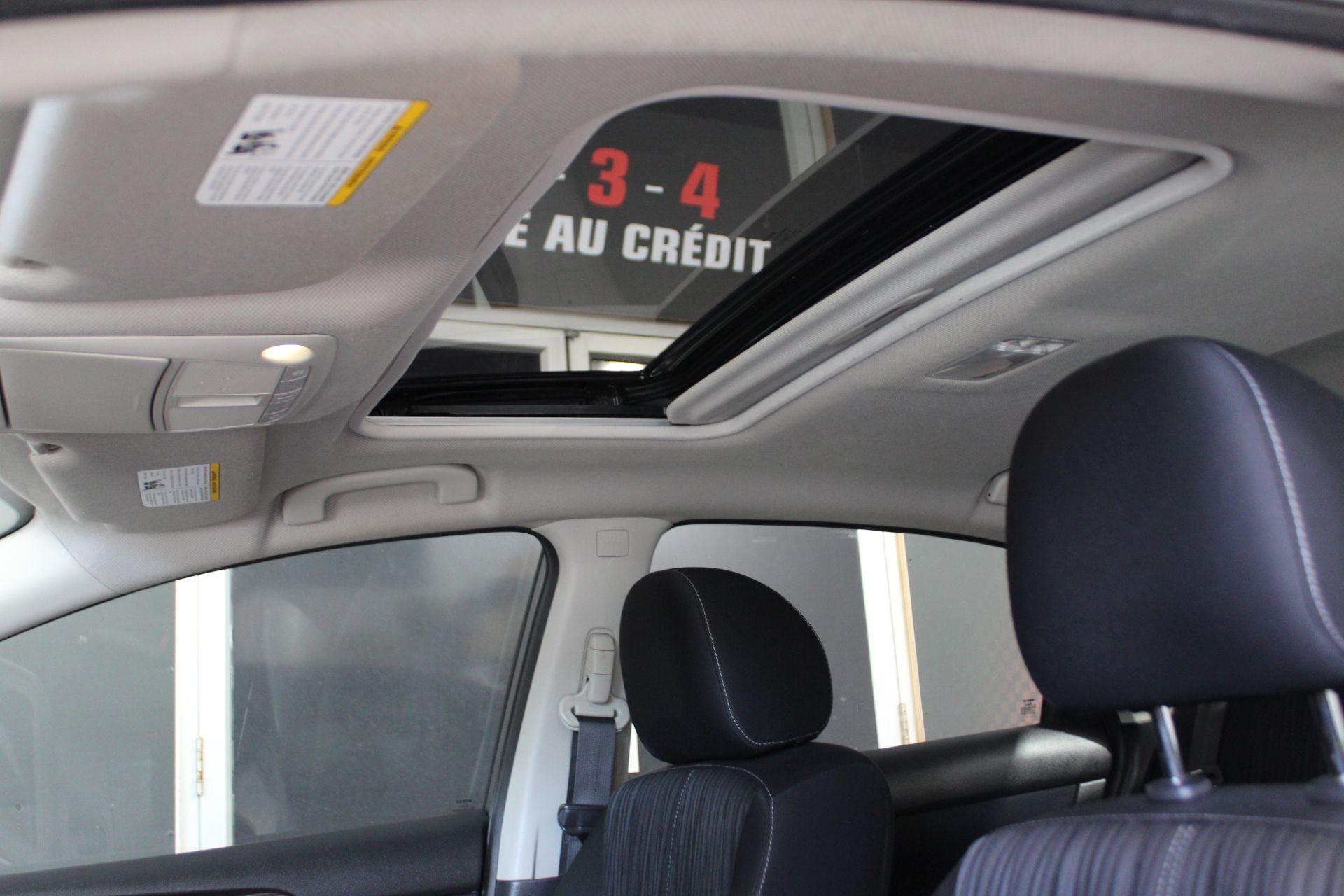 Nissan Sentra 2018 - Image 13