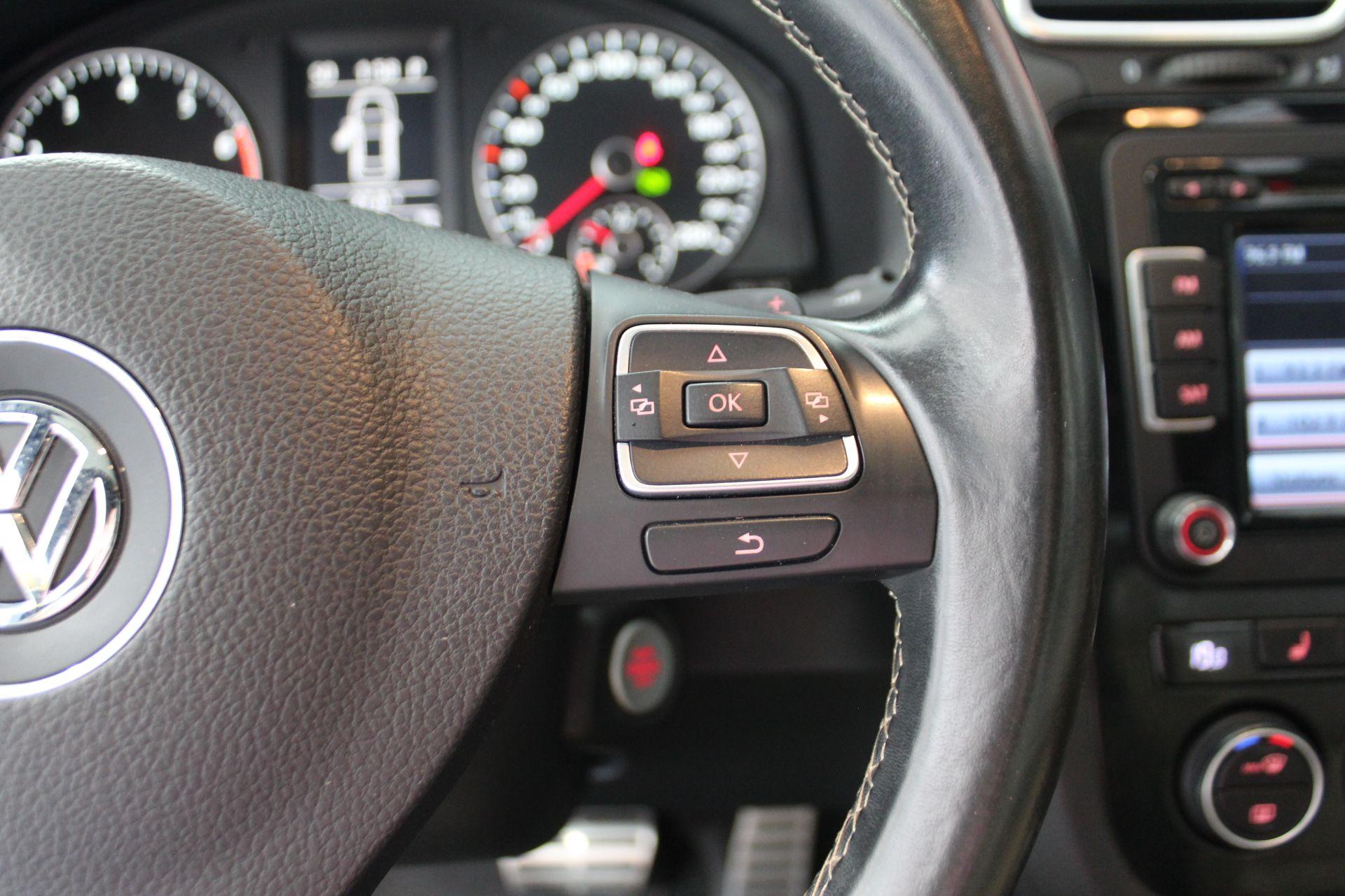 Volkswagen Eos 2015 - Image 18