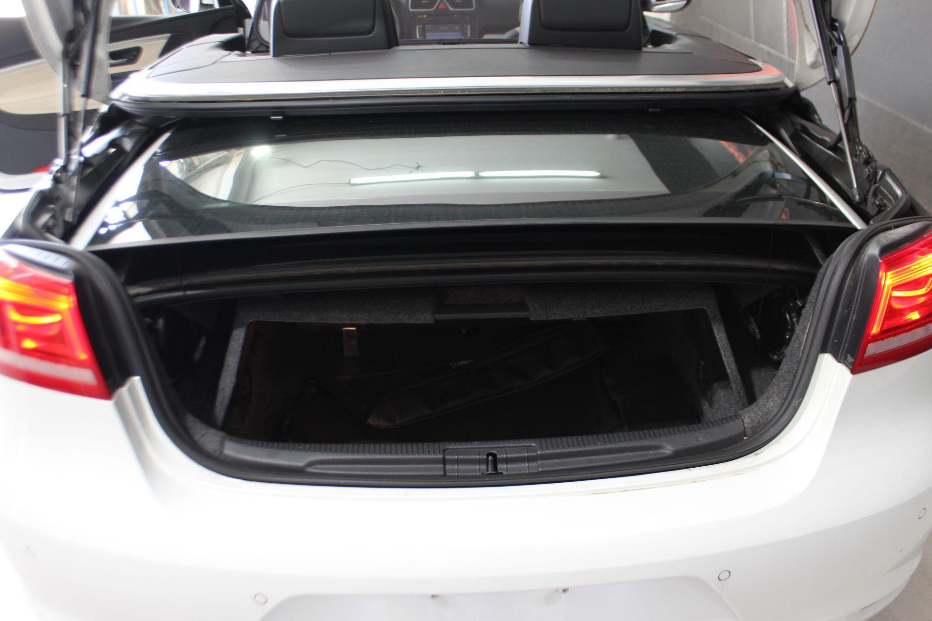 Volkswagen Eos 2015 - Image 26