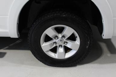 Dodge Ram 1500 2015 - Thumbnail 8