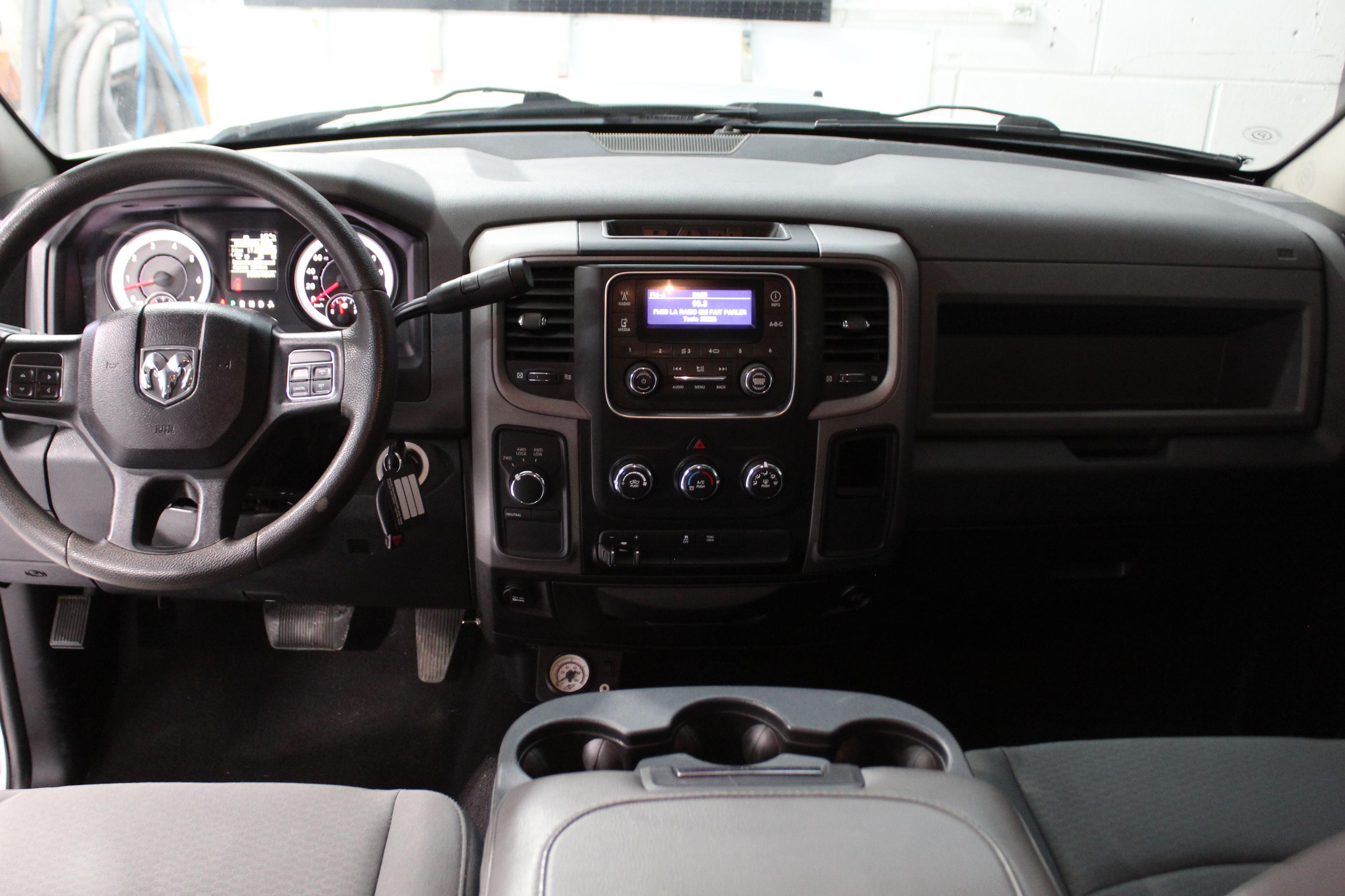 Dodge Ram 1500 2015 - Image 12