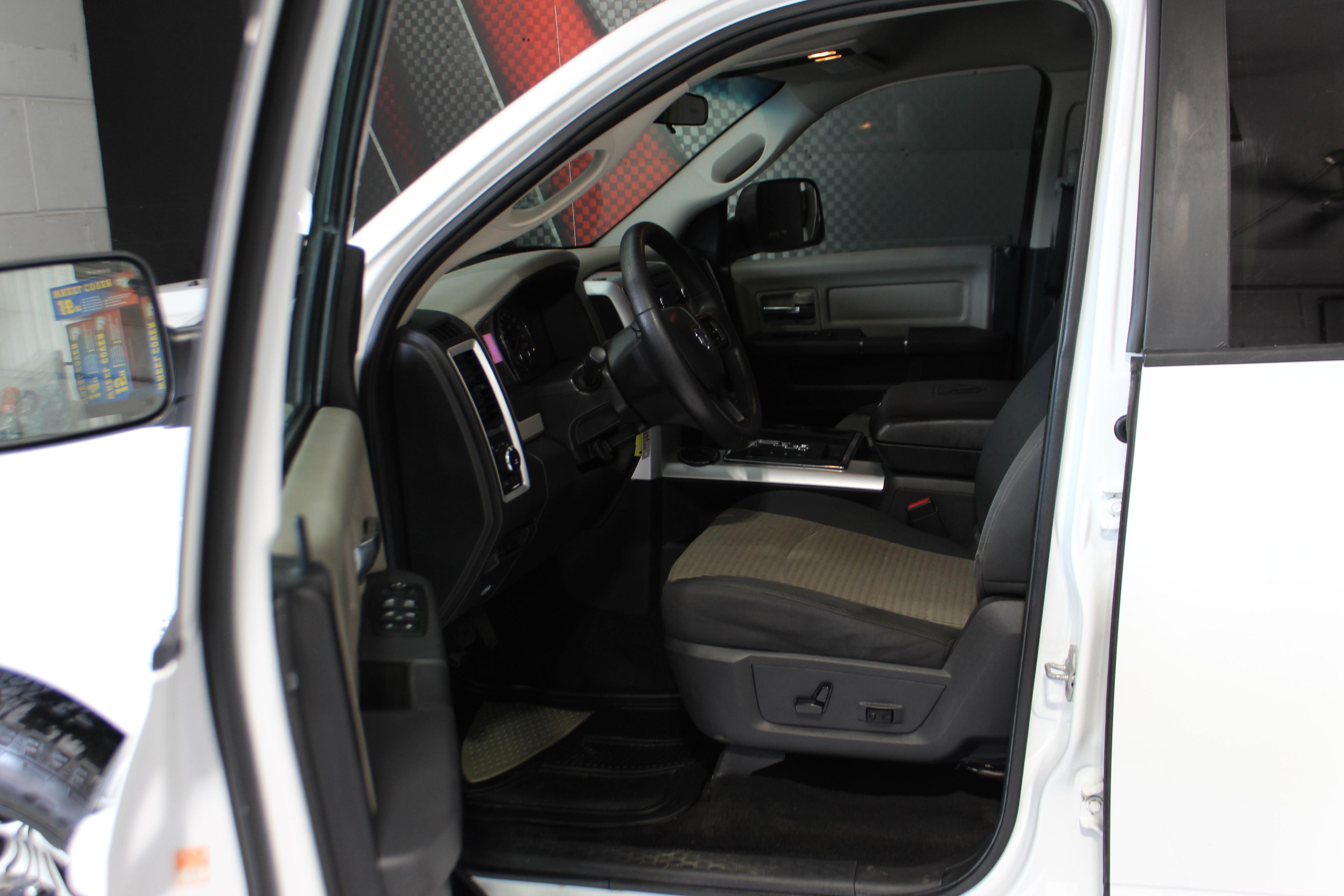 Dodge Ram 1500 2012 - Image 11