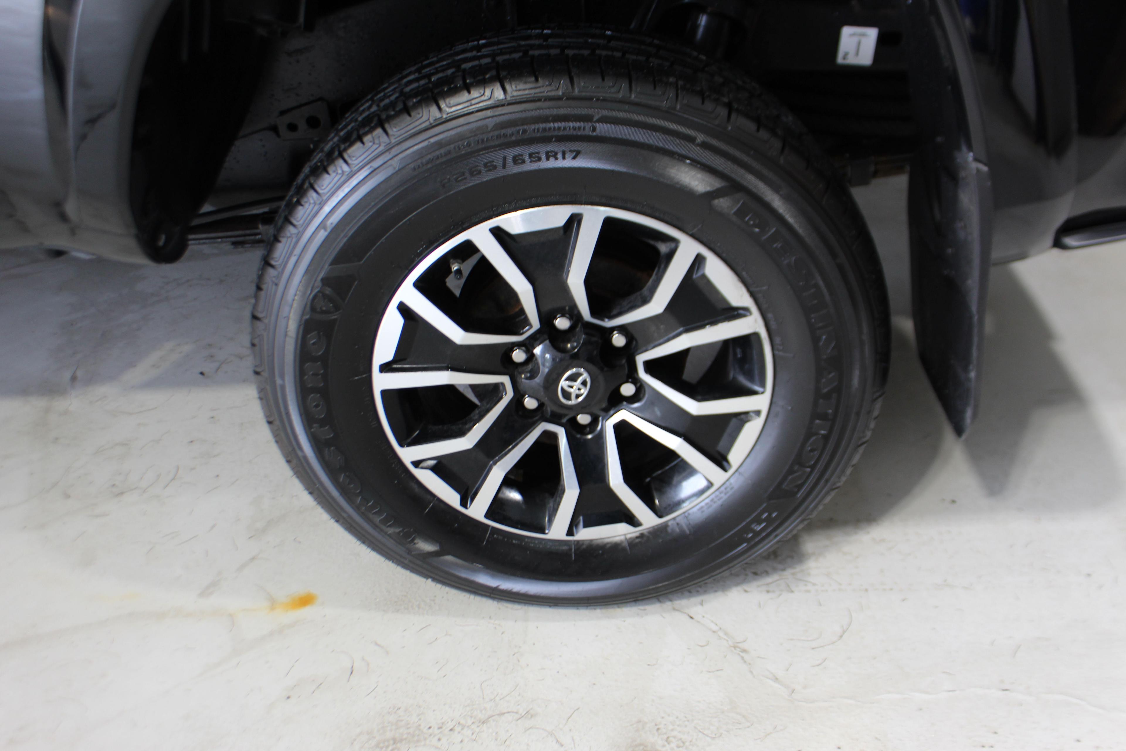 Toyota Tacoma 2021 - Image 8