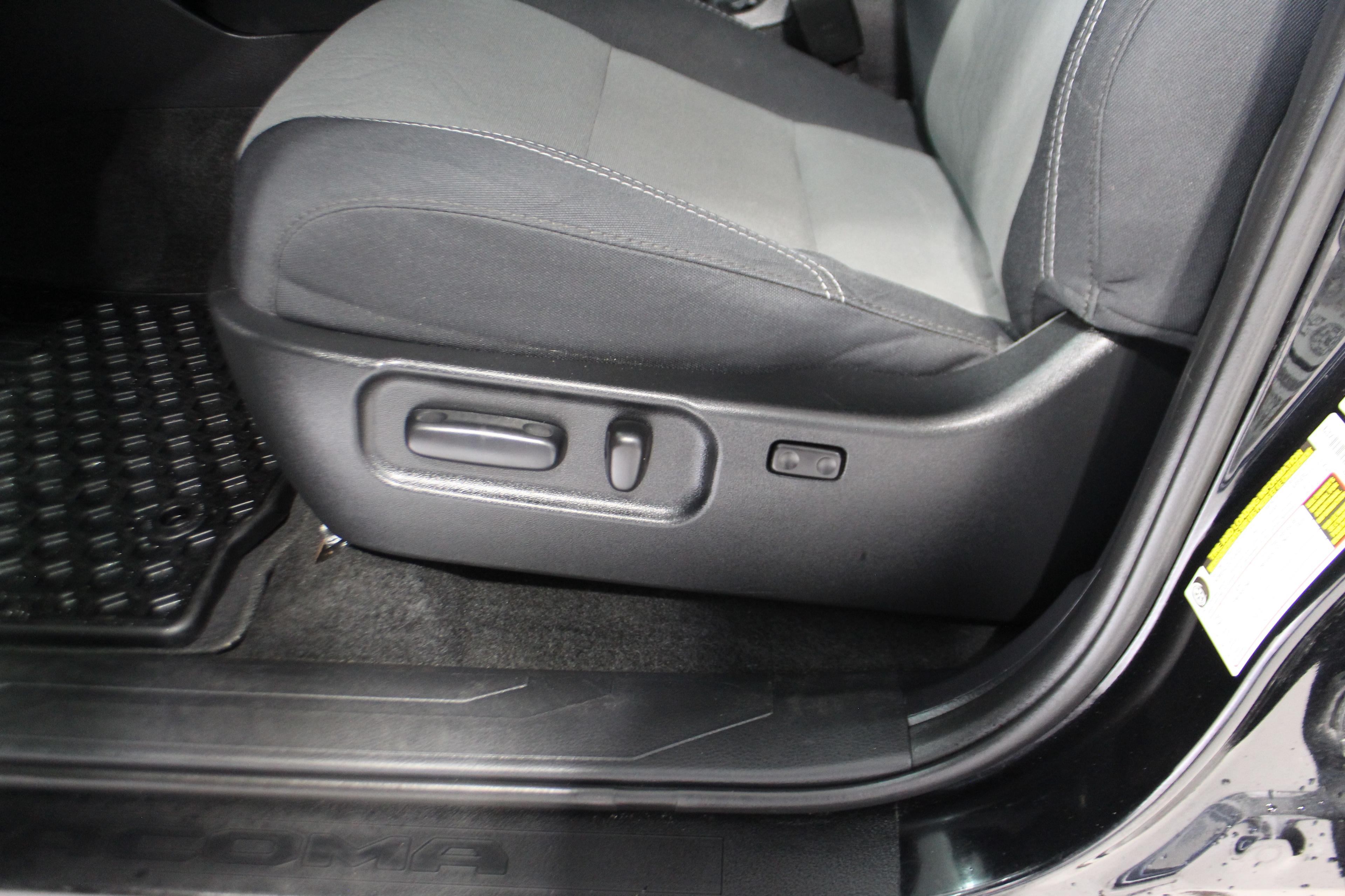 Toyota Tacoma 2021 - Image 11