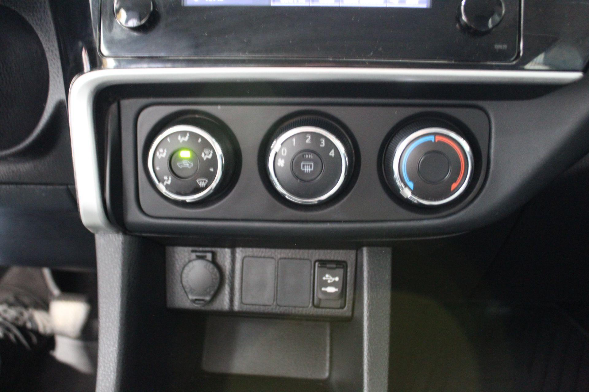 Toyota Corolla 2019 - Image 20