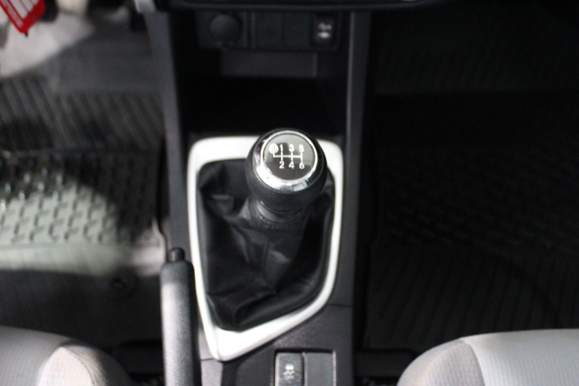 Toyota Corolla 2019 - Image 21