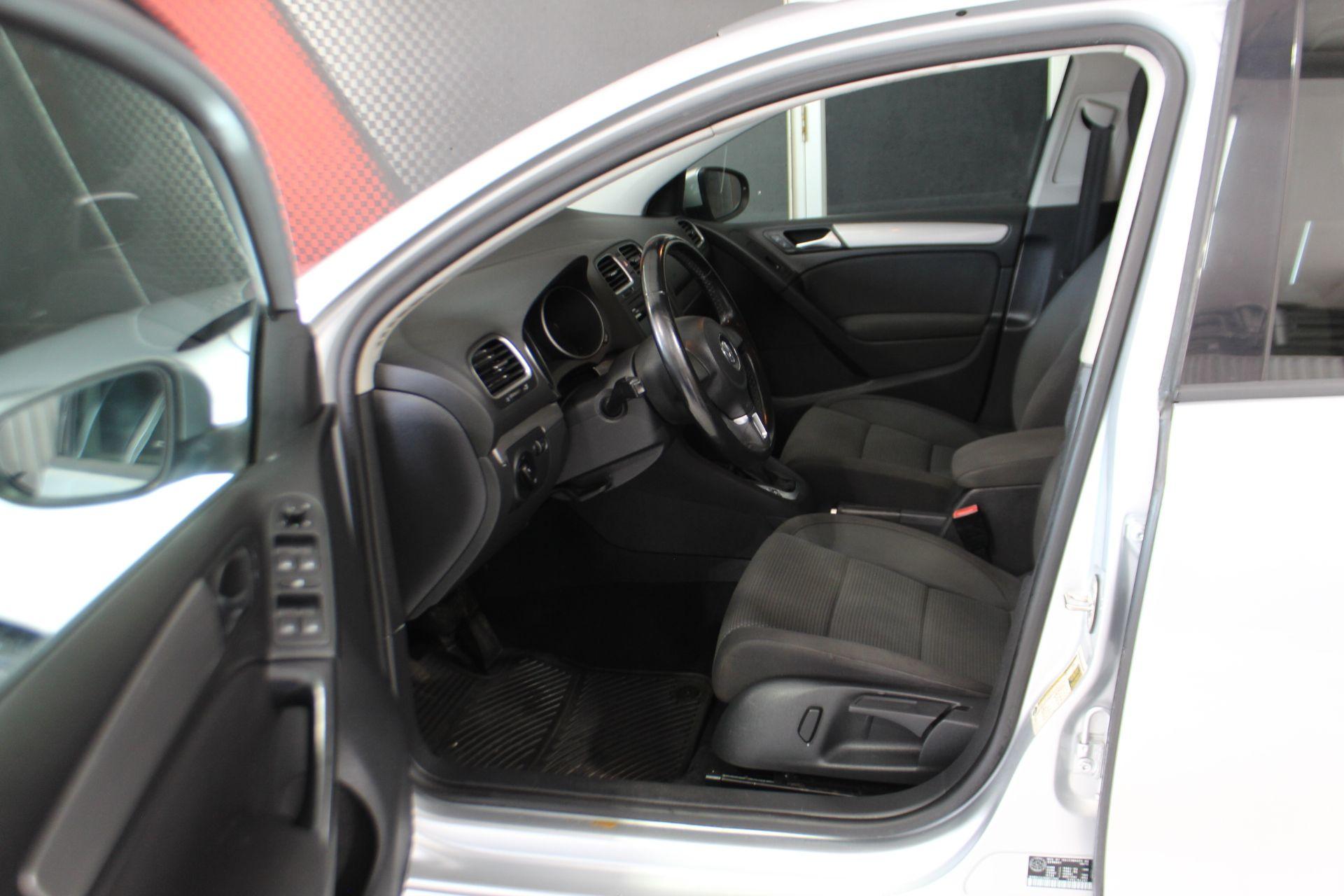 Volkswagen Golf 2013 - Image 12