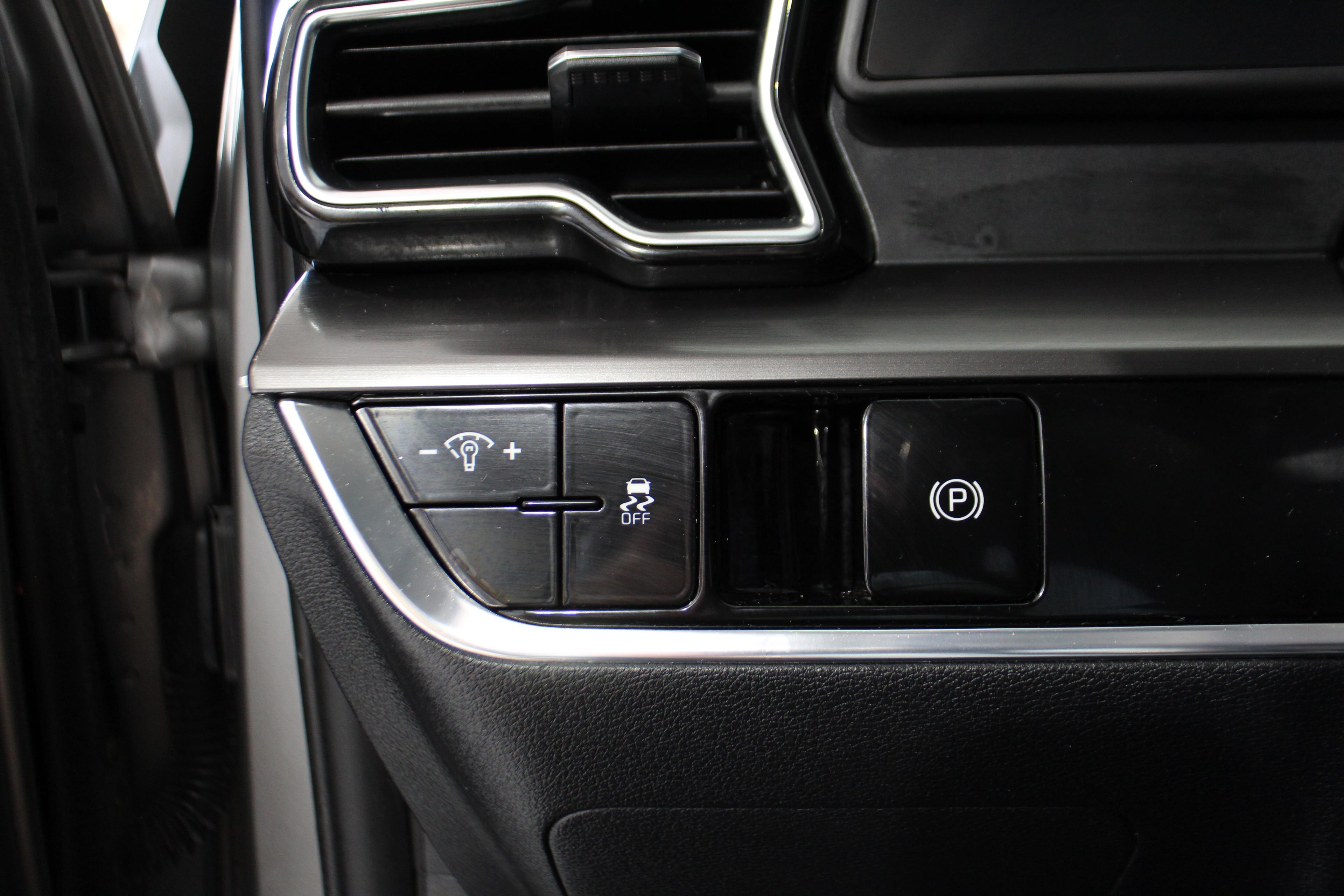 Kia Sportage 2023 - Image 11