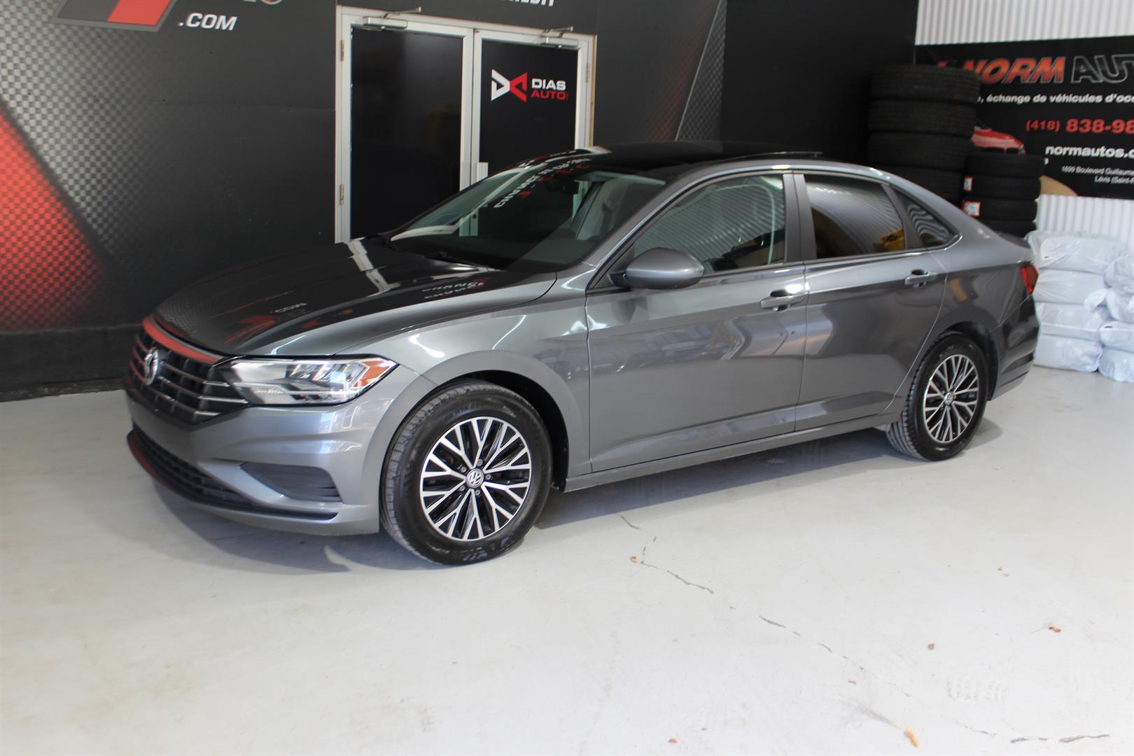 Volkswagen Jetta 2019 - Image 2