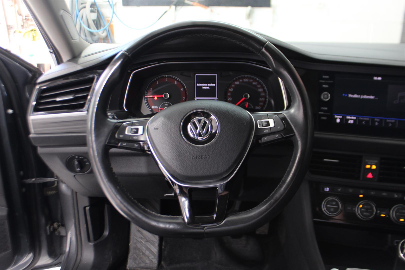 Volkswagen Jetta 2019 - Image 15