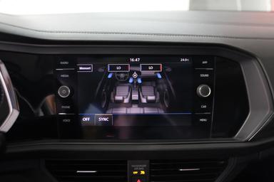 Volkswagen Jetta 2019 - Thumbnail 21