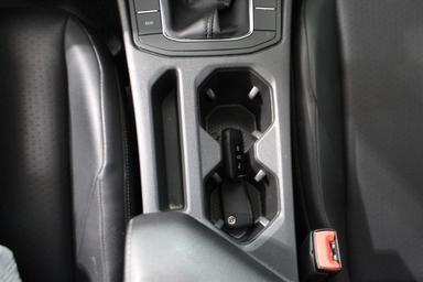 Volkswagen Jetta 2019 - Thumbnail 24