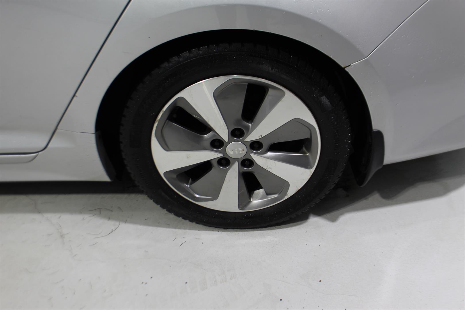 Kia Optima Hybride 2015 - Image 9