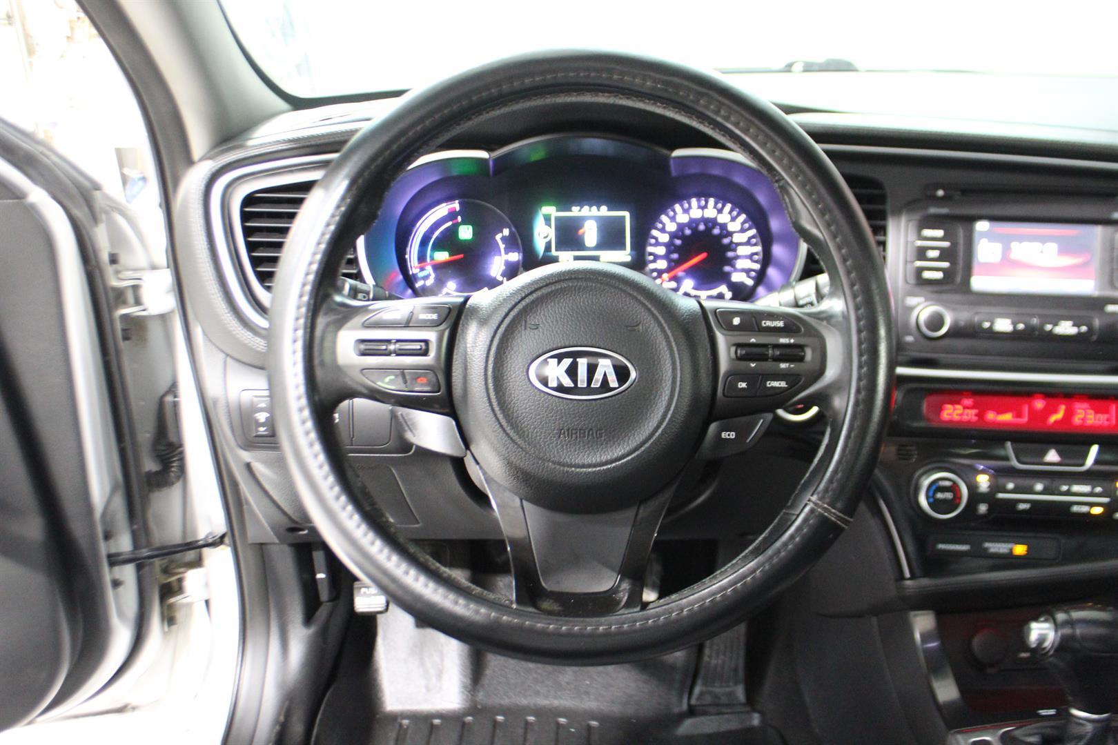 Kia Optima Hybride 2015 - Image 16