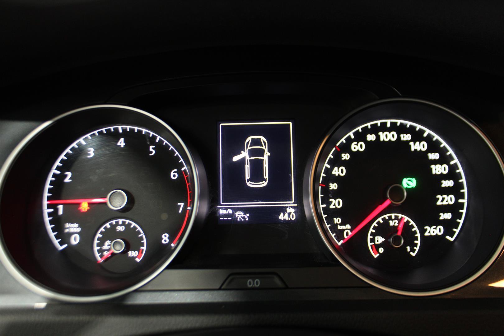 Volkswagen Golf 2021 - Image 18