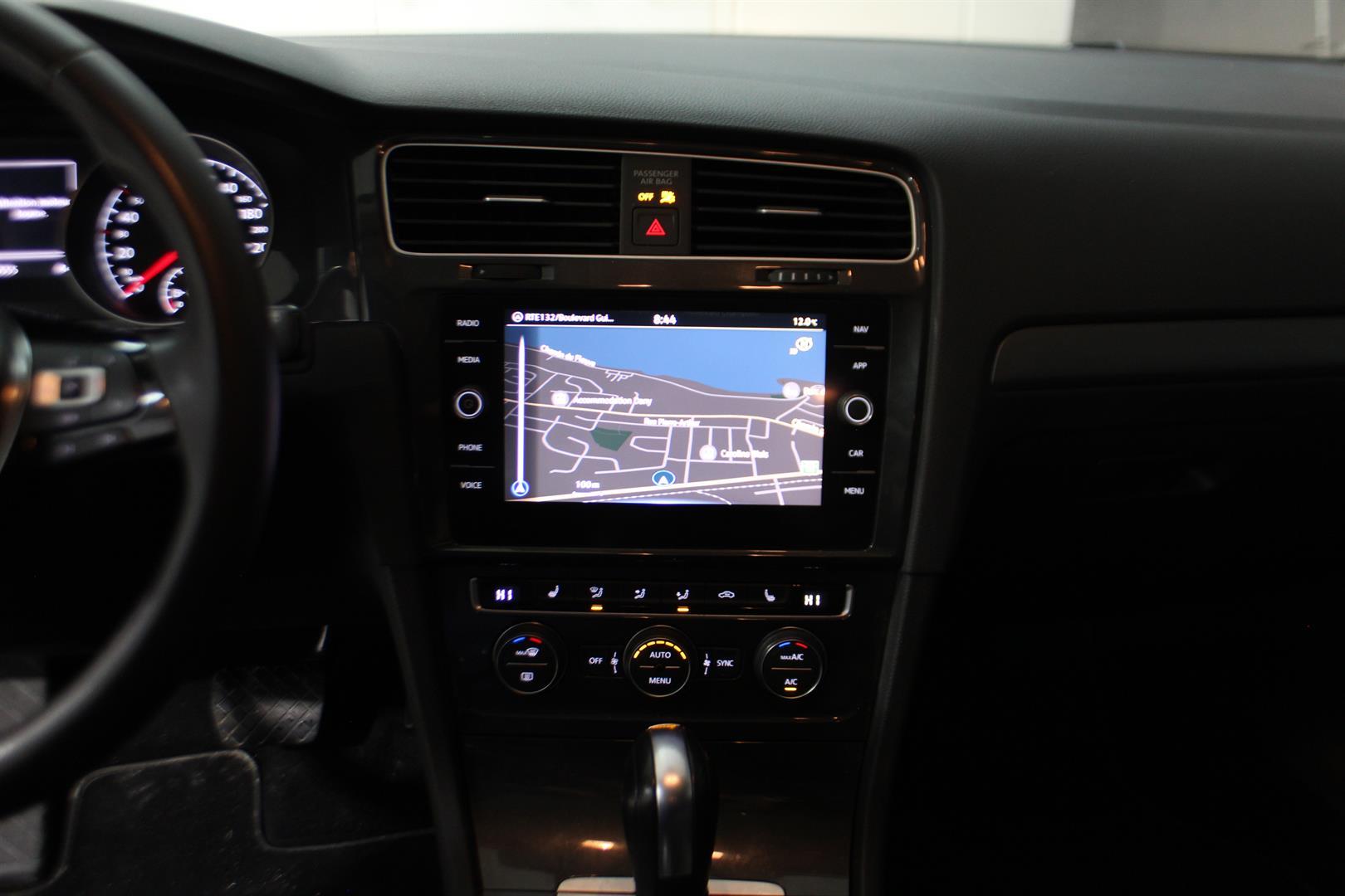 Volkswagen Golf 2021 - Image 19