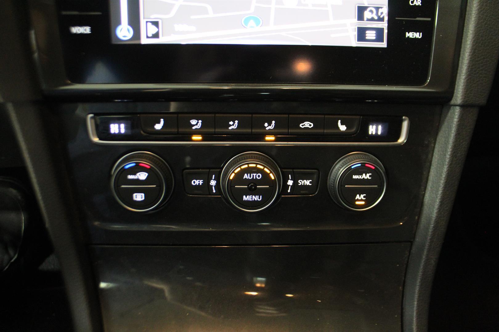 Volkswagen Golf 2021 - Image 24