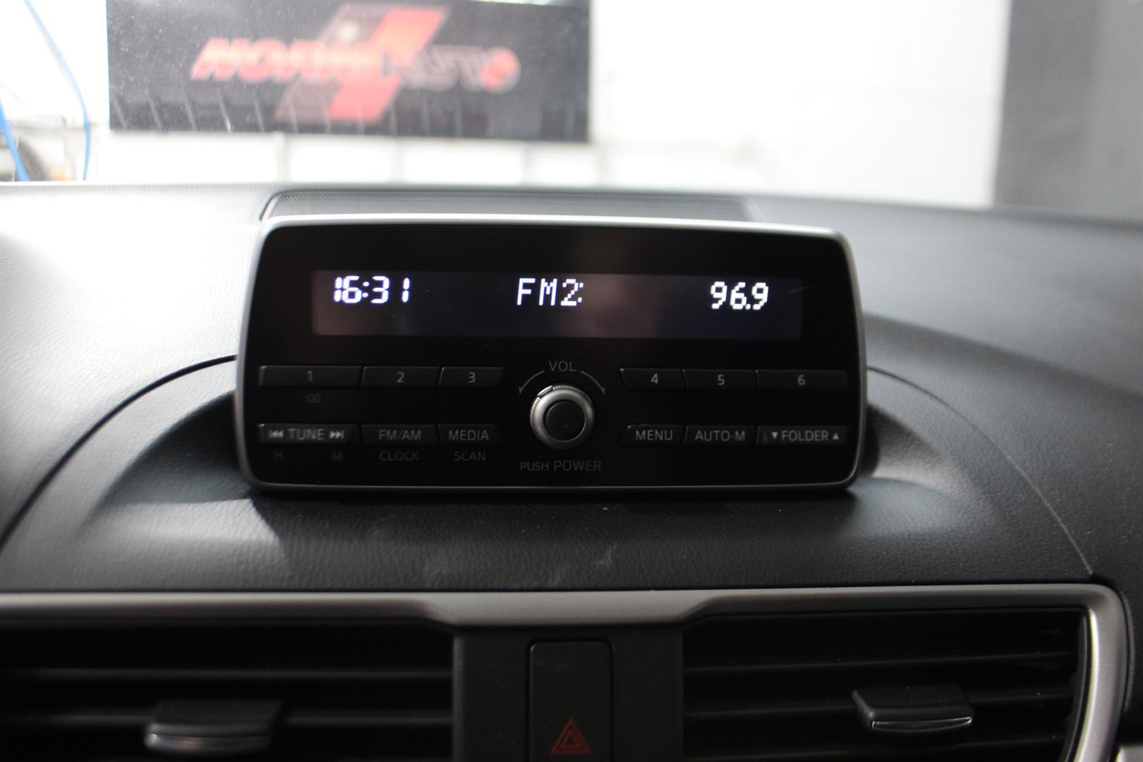 Mazda Mazda3 2018 - Image 16