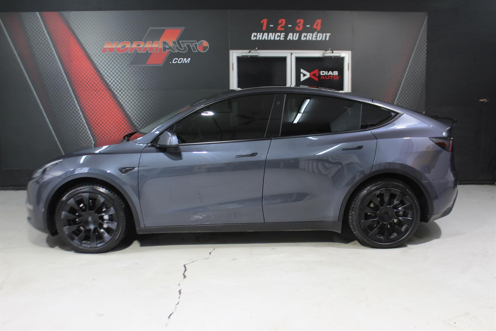 Tesla Model Y 2021 - Image 1