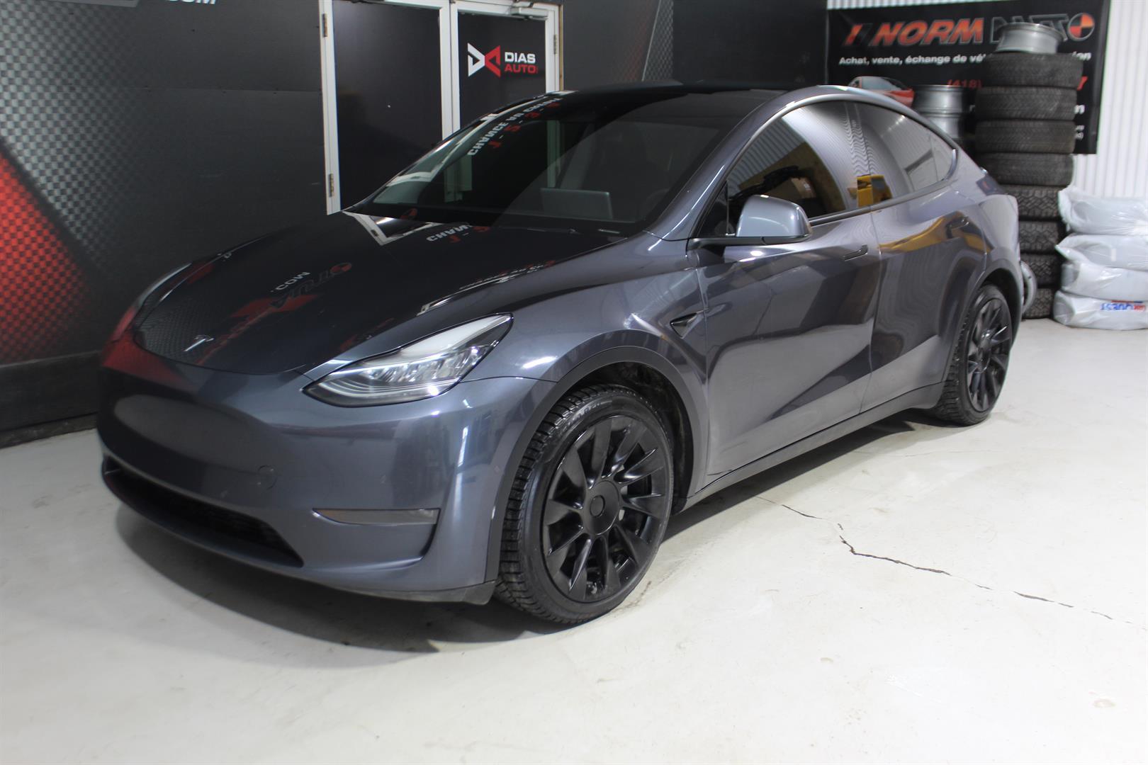 Tesla Model Y 2021 - Image 3
