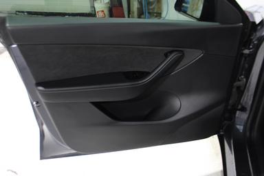 Tesla Model Y 2021 - Thumbnail 8