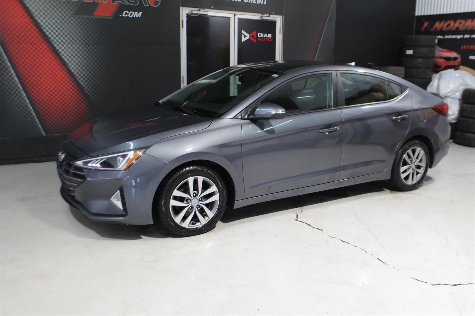 Hyundai Elantra 2019 - Image 2