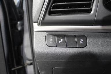 Hyundai Elantra 2019 - Thumbnail 11