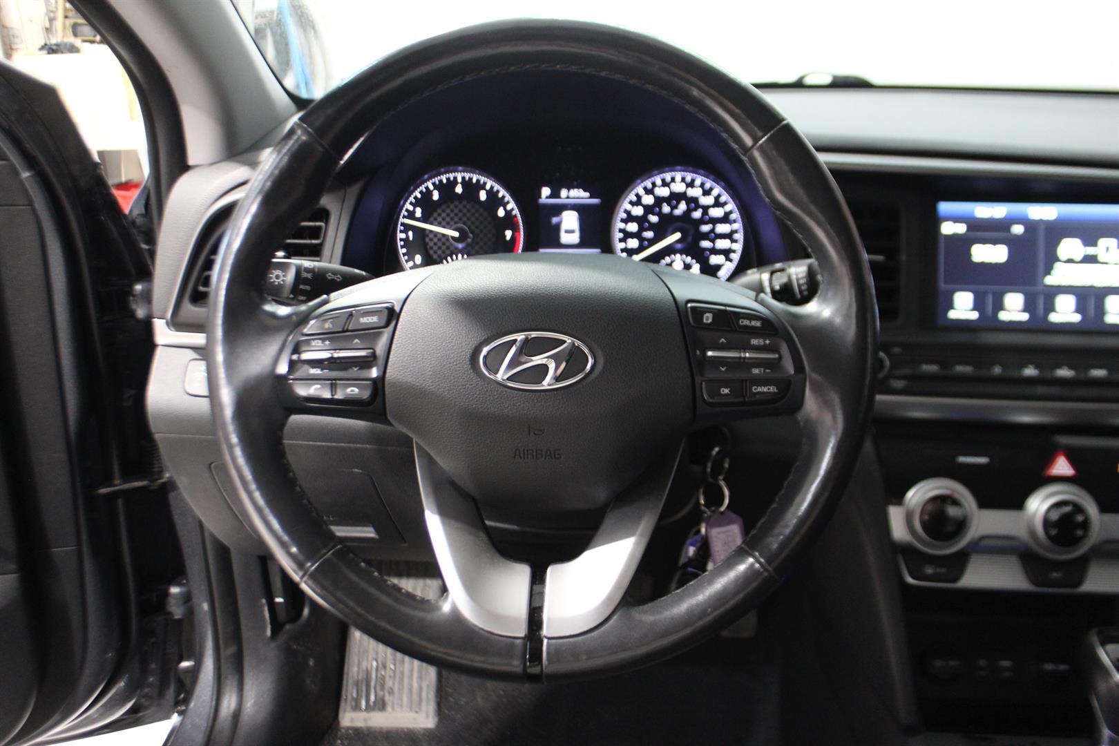 Hyundai Elantra 2019 - Image 13