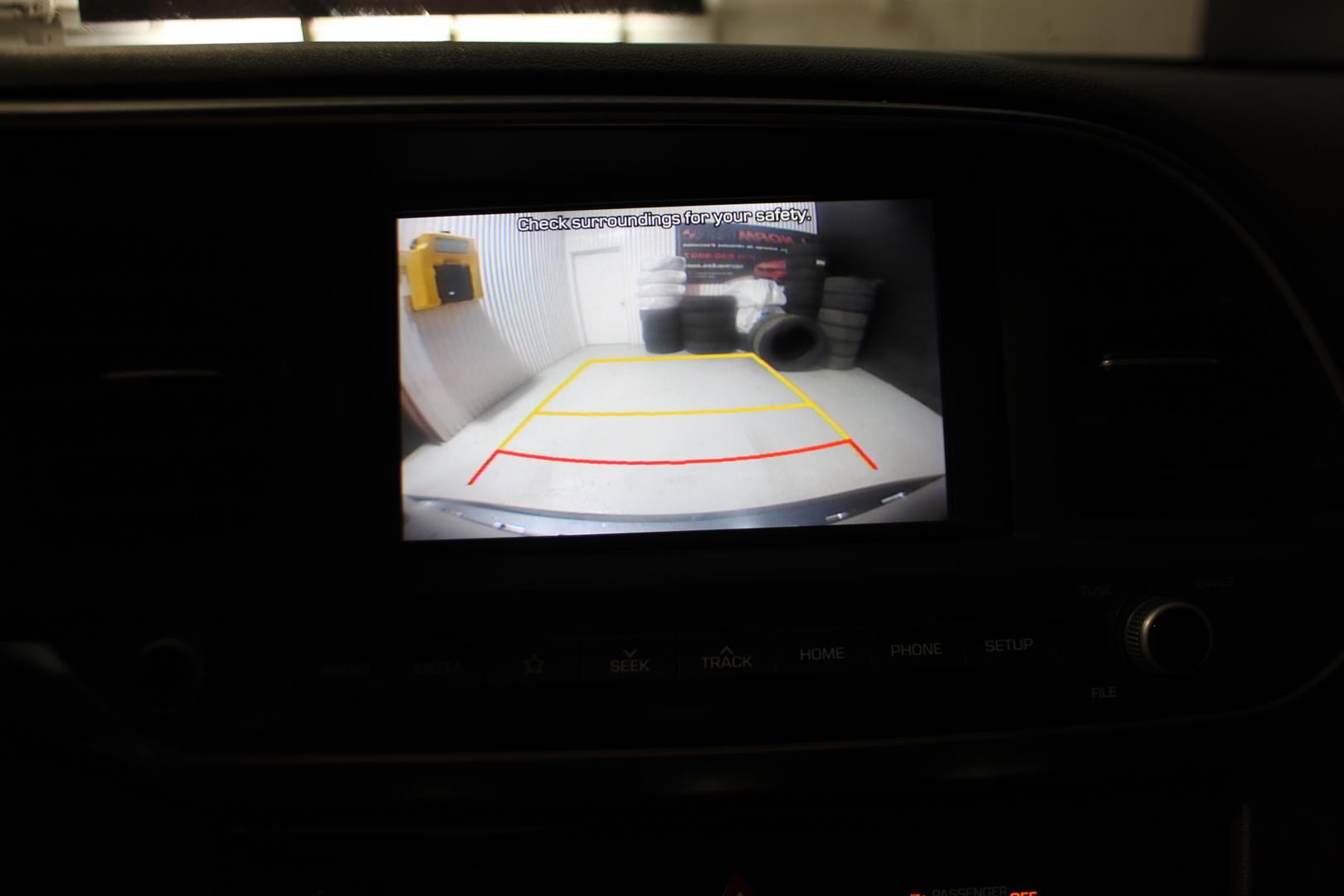 Hyundai Elantra 2019 - Image 19