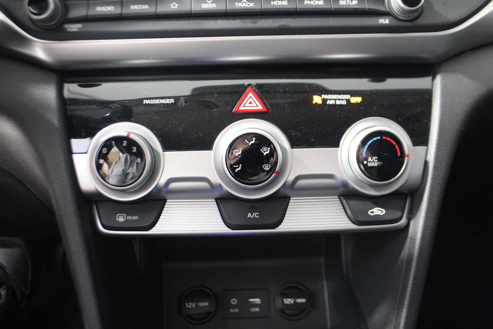 Hyundai Elantra 2019 - Image 21