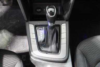 Hyundai Elantra 2019 - Thumbnail 23