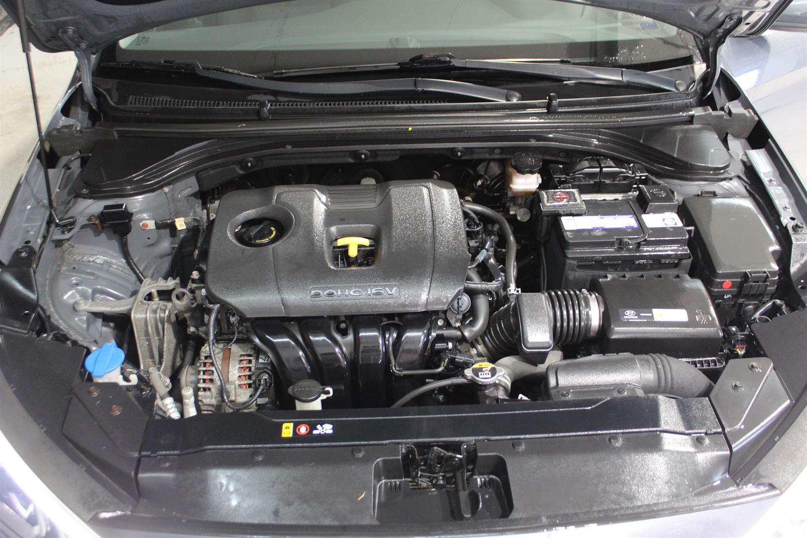 Hyundai Elantra 2019 - Image 28