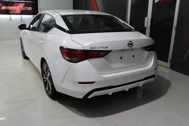 Nissan Sentra 2020 - Thumbnail 8
