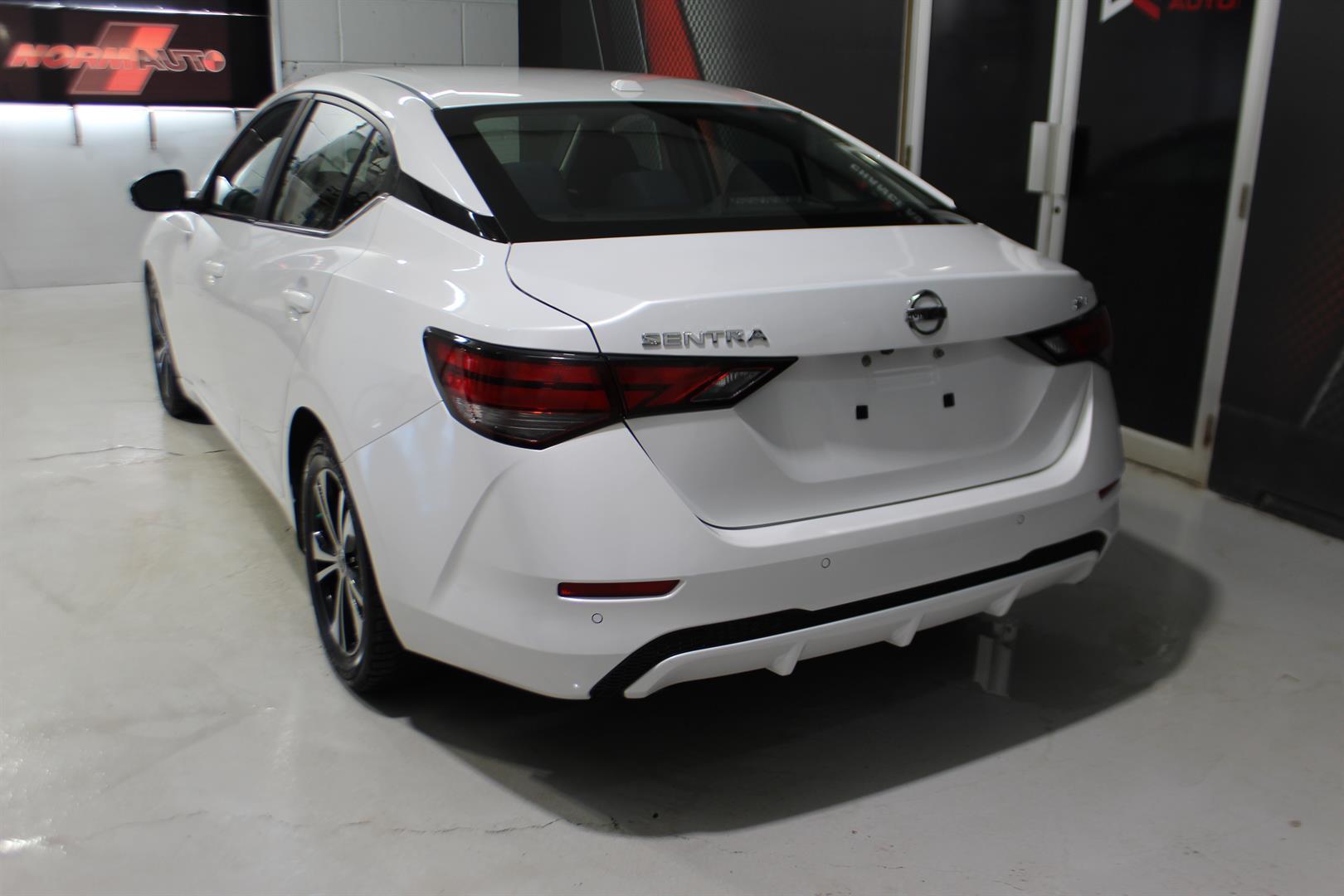 Nissan Sentra 2020 - Image 8