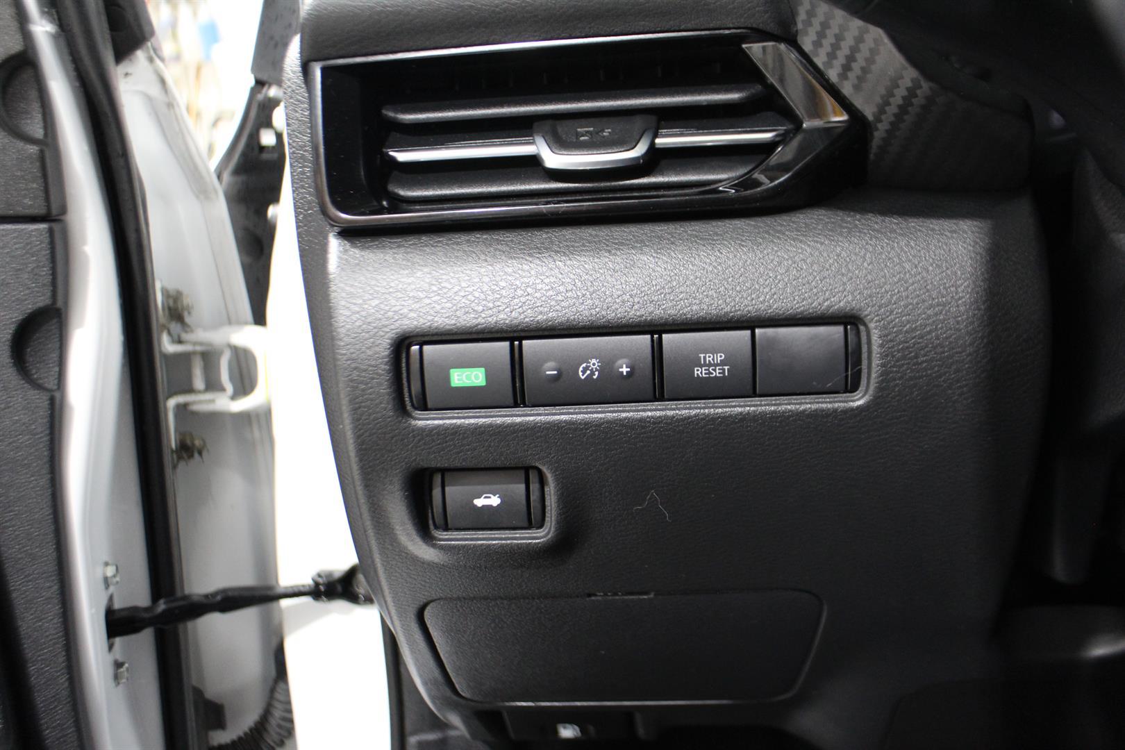 Nissan Sentra 2020 - Image 12