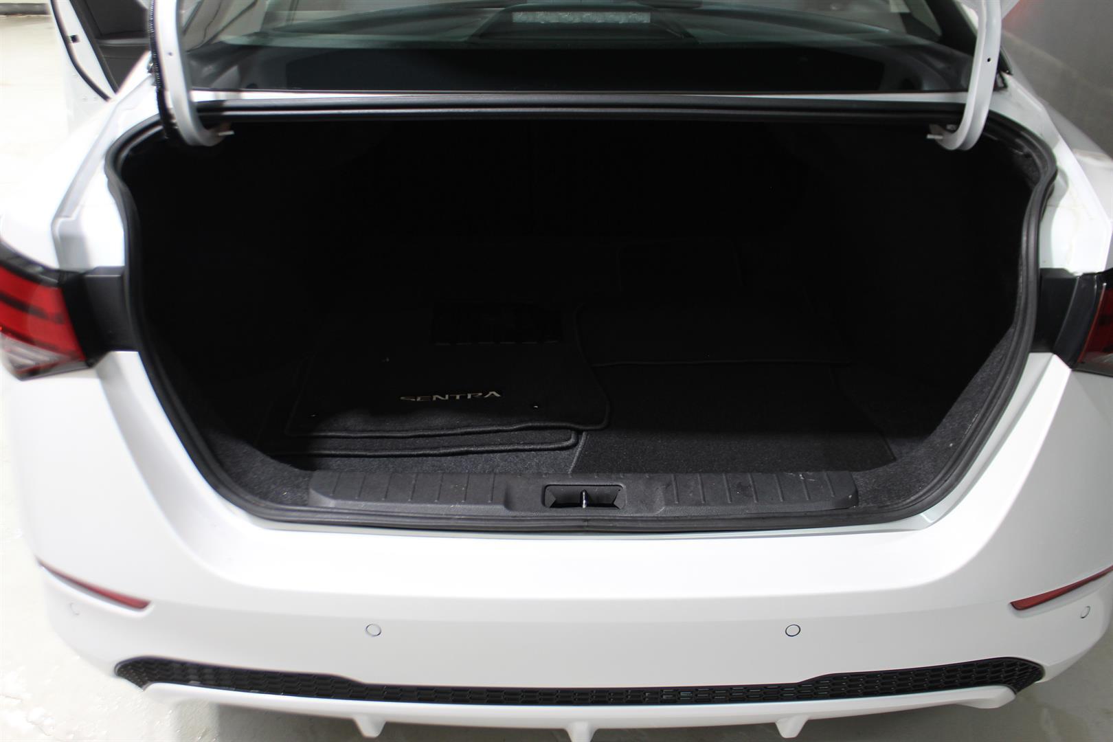 Nissan Sentra 2020 - Image 24