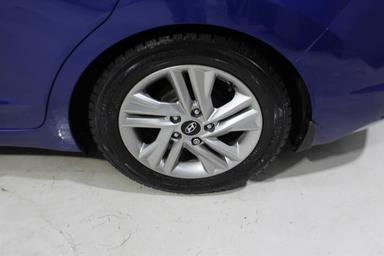 Hyundai Elantra 2020 - Thumbnail 9