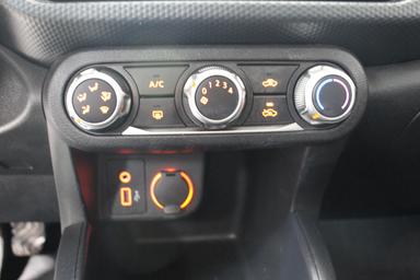 Nissan Kicks 2021 - Thumbnail 21