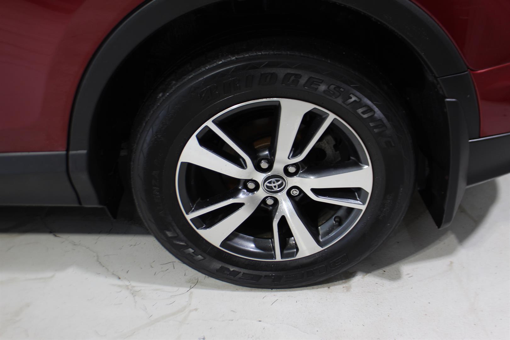 Toyota RAV4 2018 - Image 9