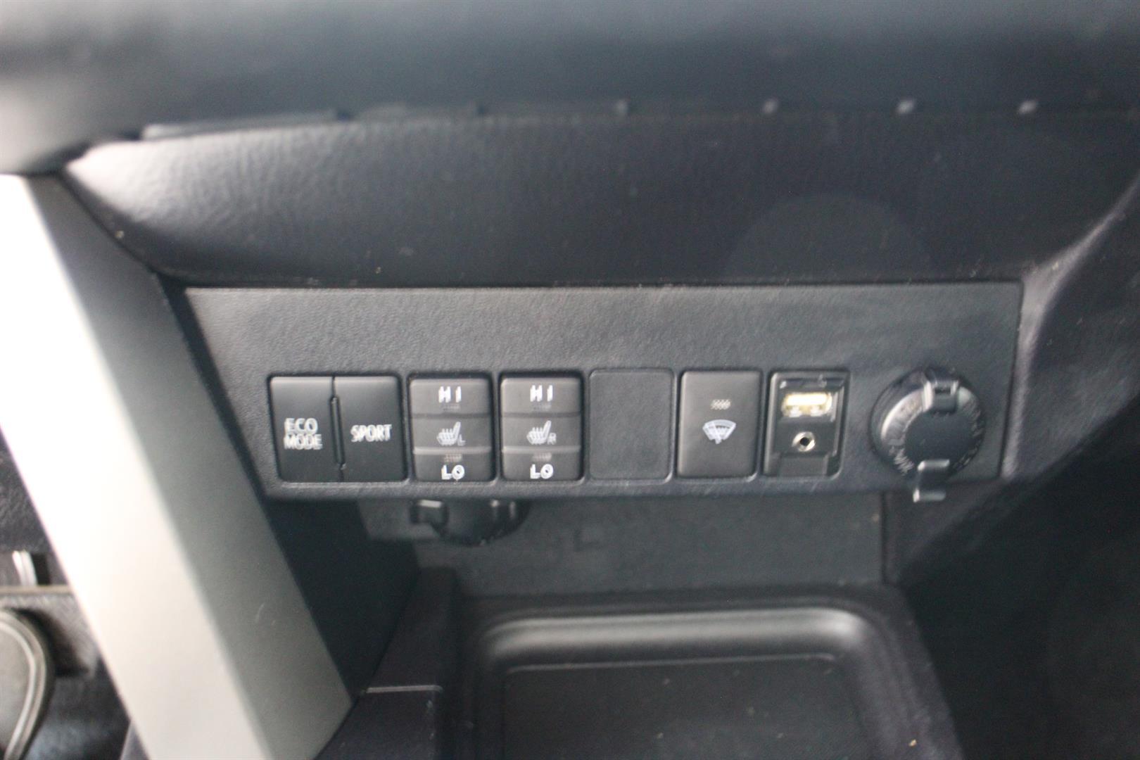 Toyota RAV4 2018 - Image 23