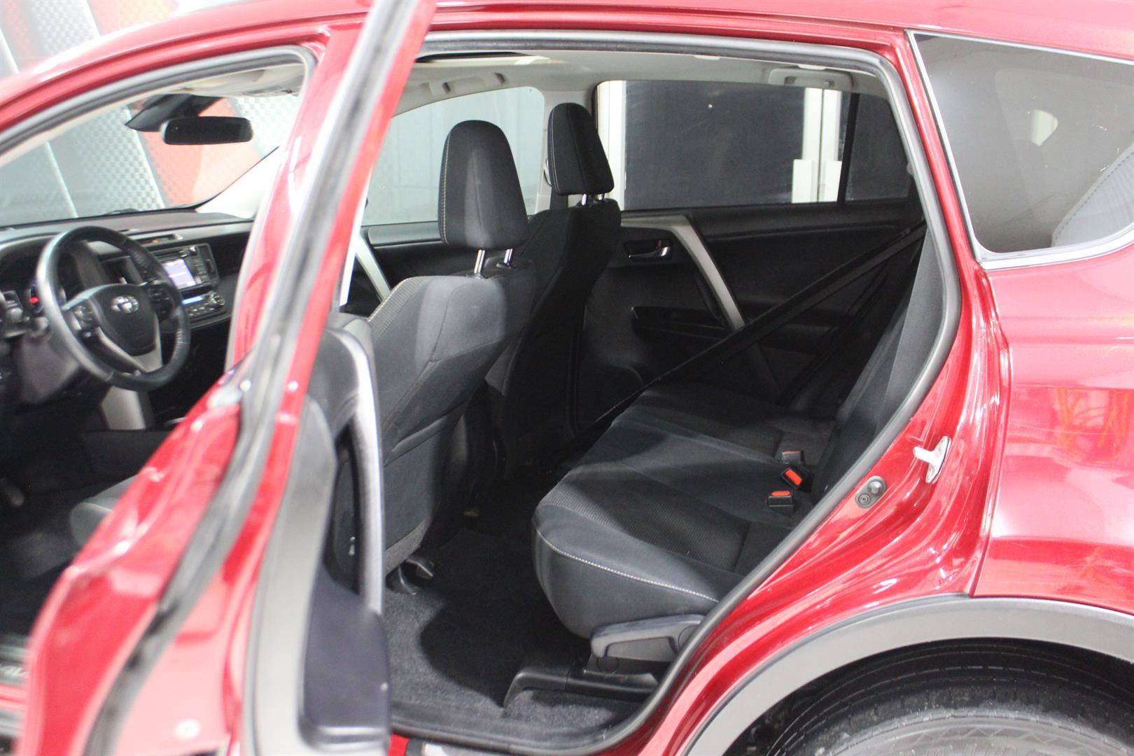 Toyota RAV4 2018 - Image 26