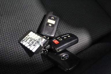 Toyota RAV4 2018 - Thumbnail 28