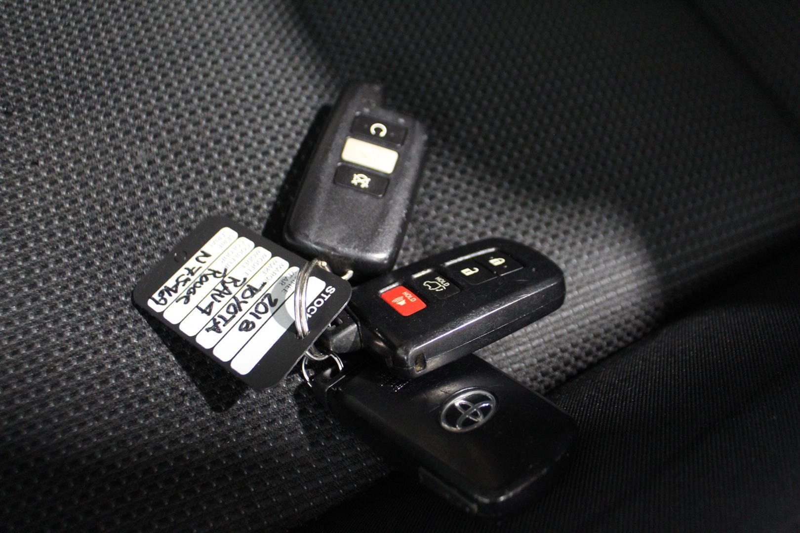 Toyota RAV4 2018 - Image 28