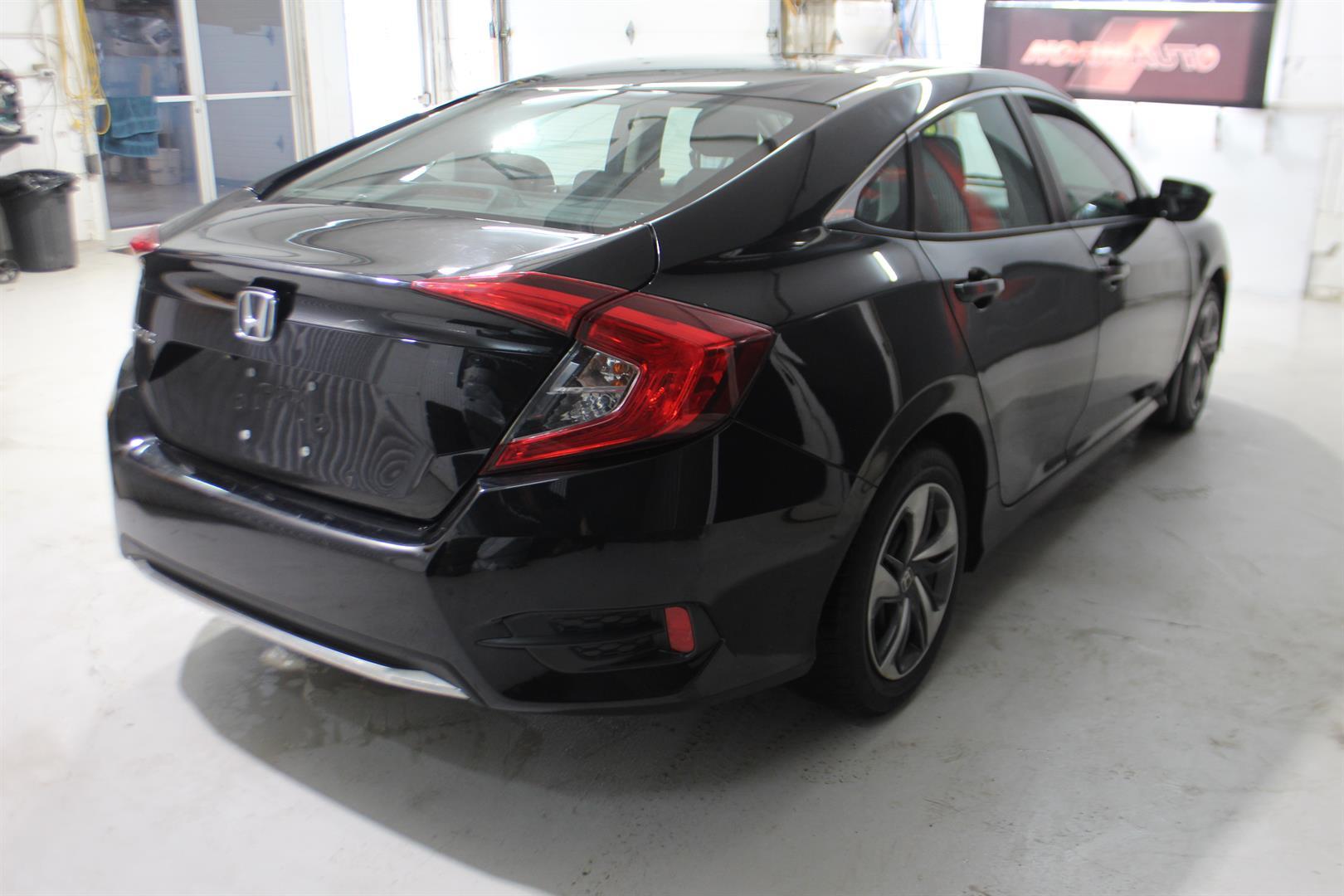 Honda Civic Sedan 2019 - Image 6