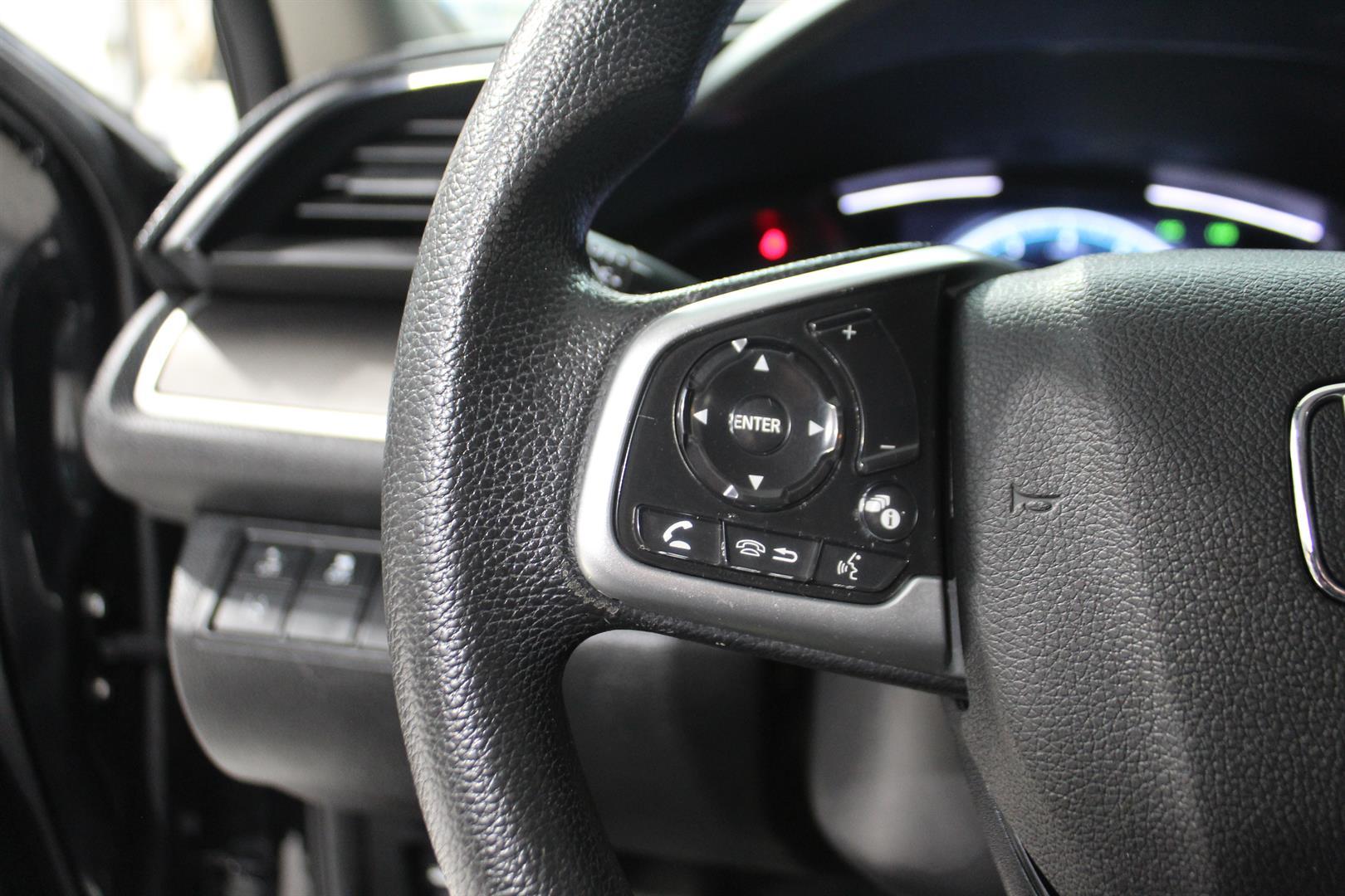 Honda Civic Sedan 2019 - Image 15