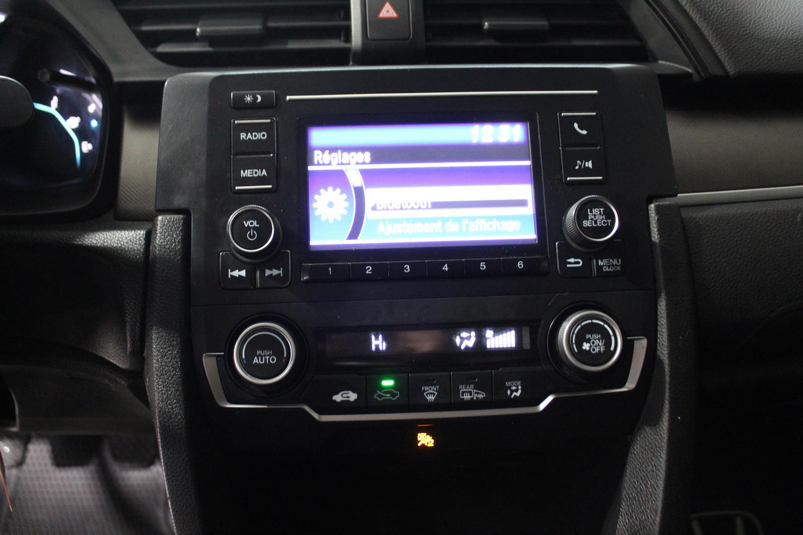 Honda Civic Sedan 2019 - Image 20