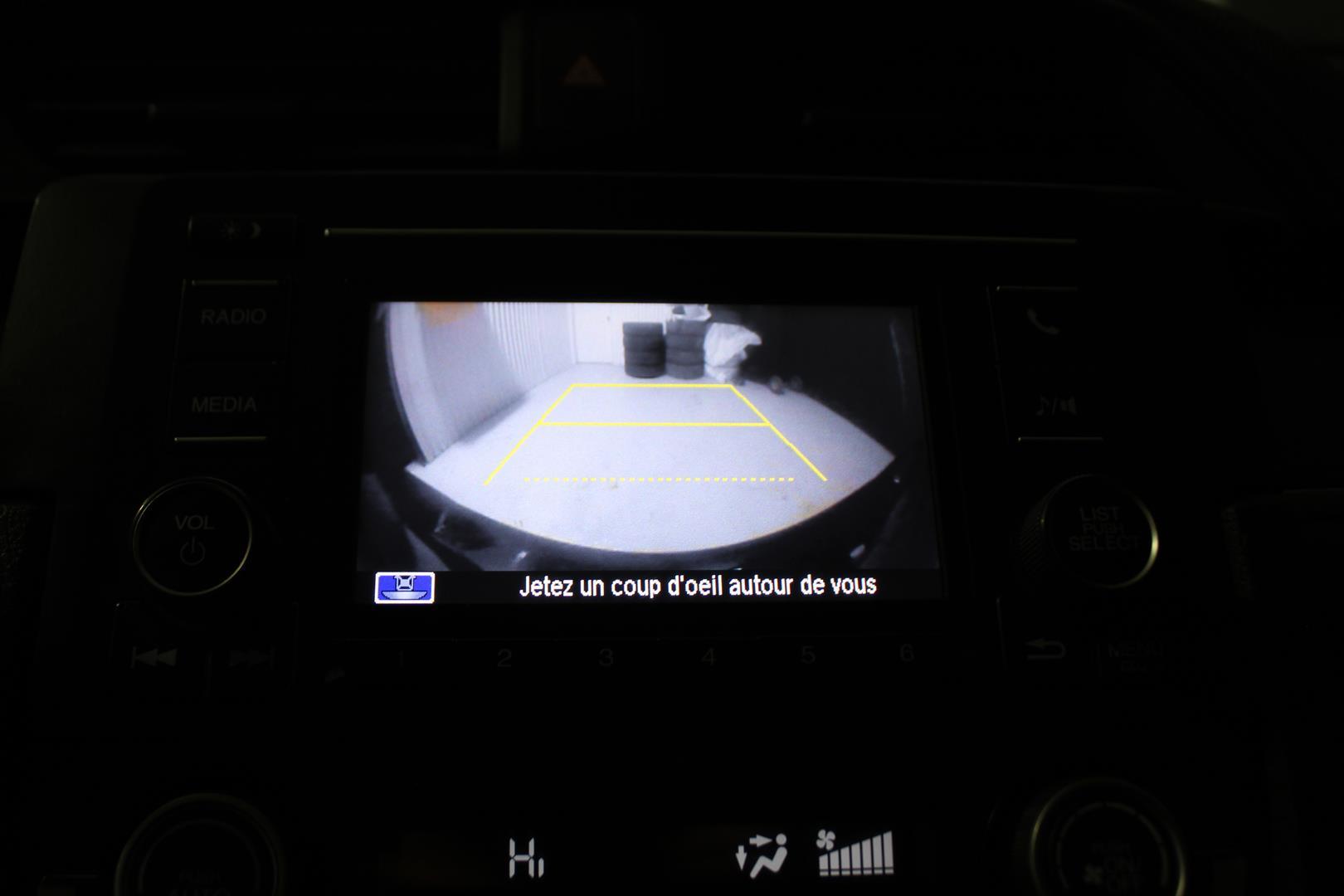 Honda Civic Sedan 2019 - Image 22